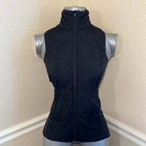 LULULEMON BLACK VEST SIZE SMALL